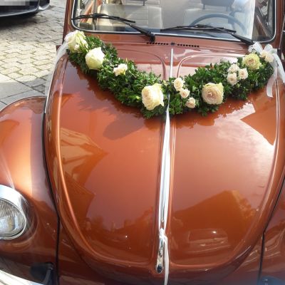 Autoschmuck-Hochzeit